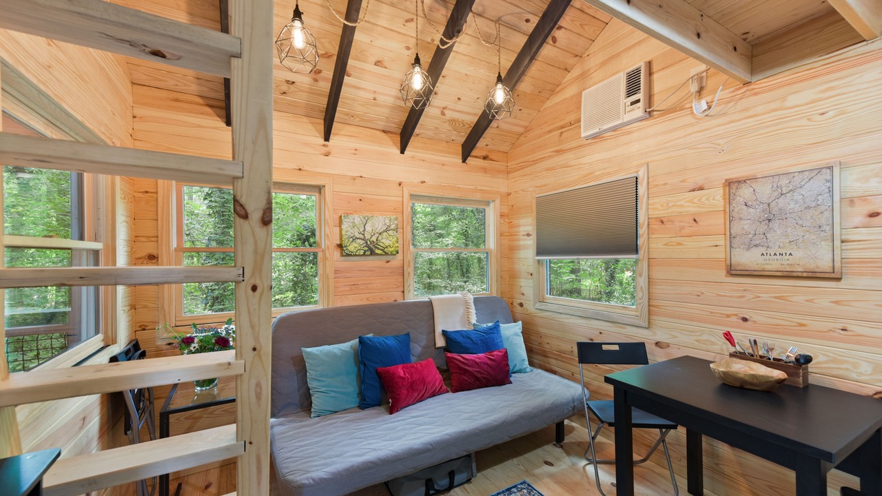 Photo of Livingroom in East Atlanta