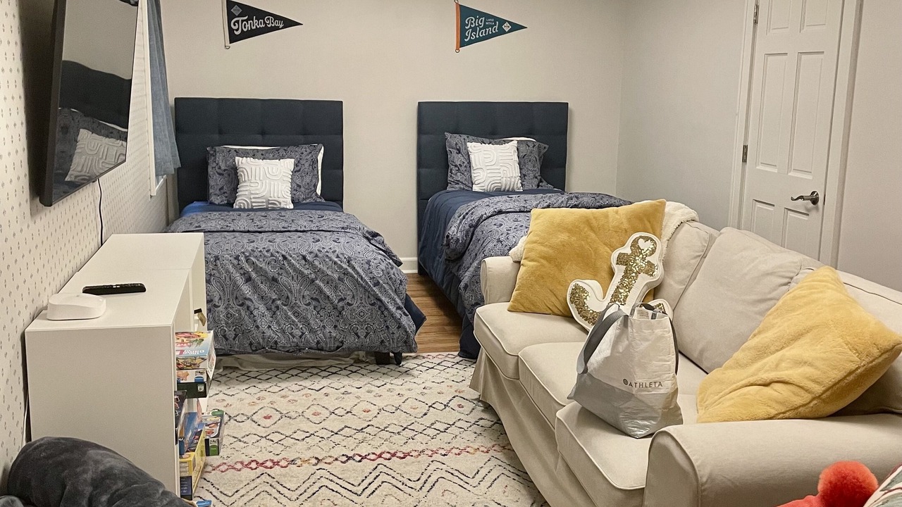Photo of Bedroom in Mound