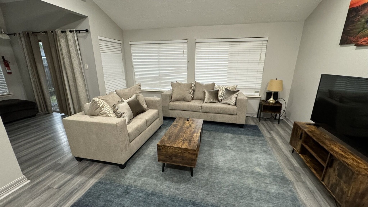 Photo of Livingroom in Katy