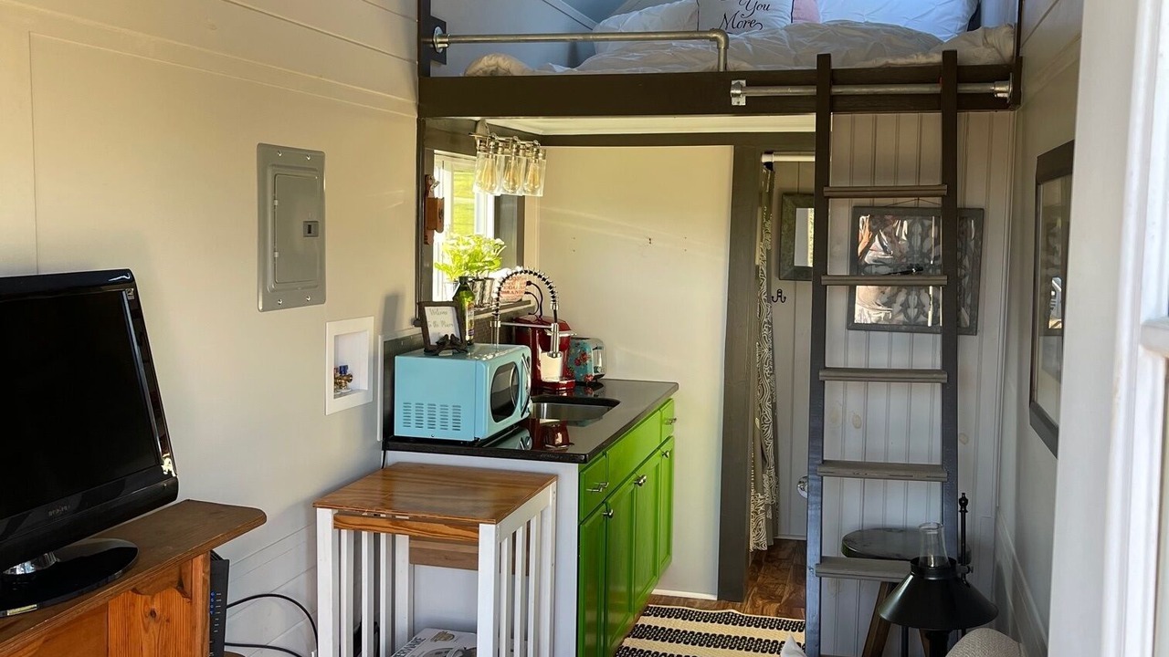 Photo of Bedroom in Hartwell