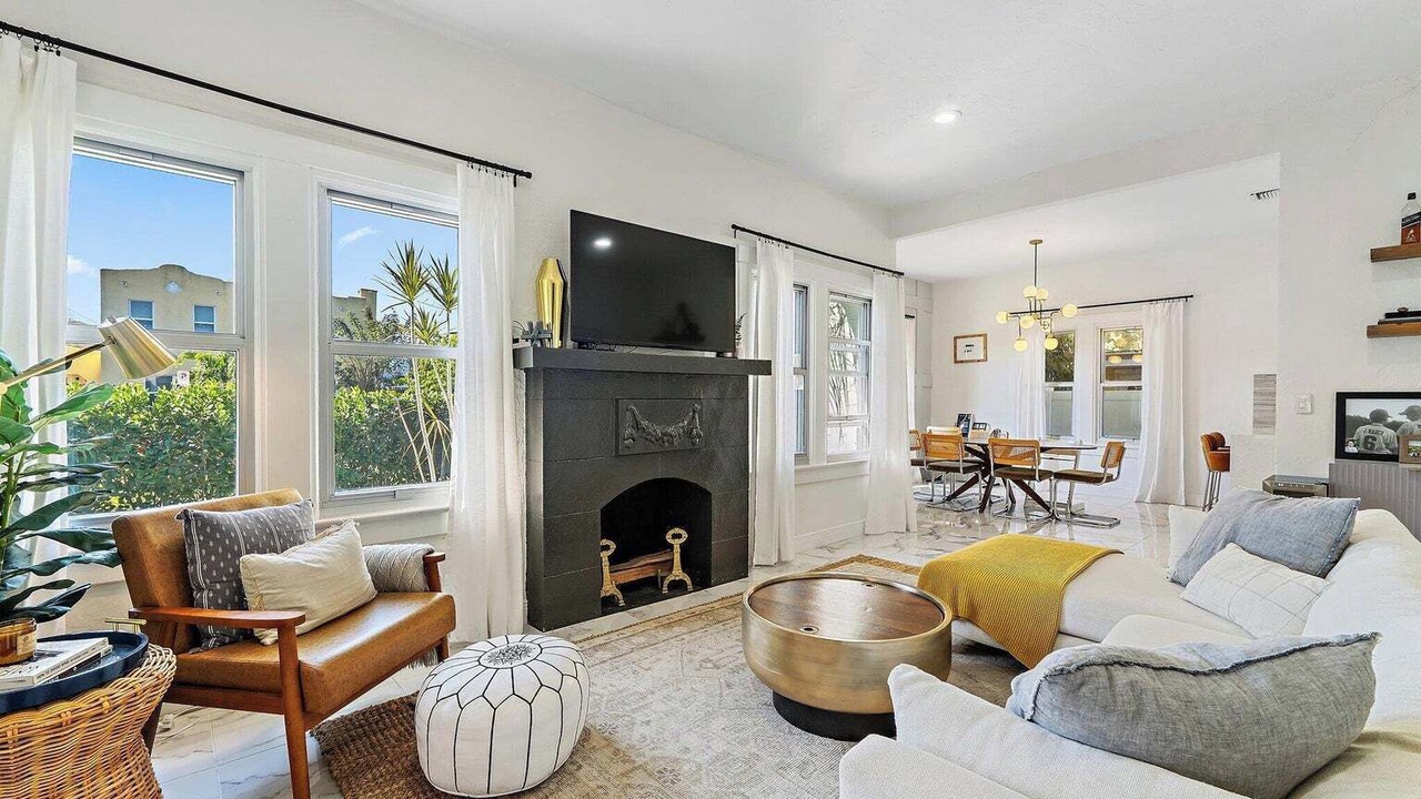 Photo of Livingroom in Southside