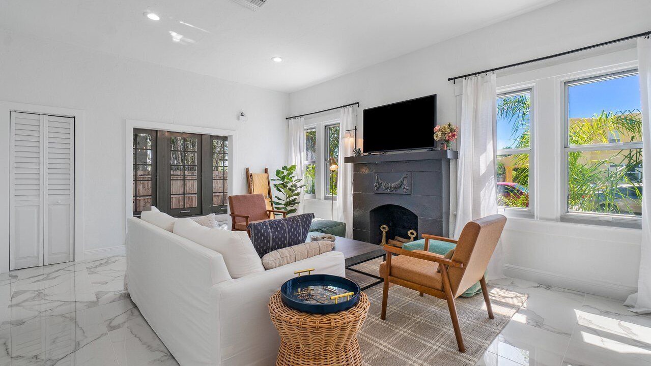 Photo of Livingroom in Southside