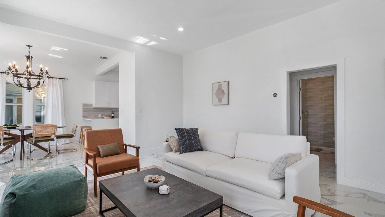 Photo of Livingroom in Southside