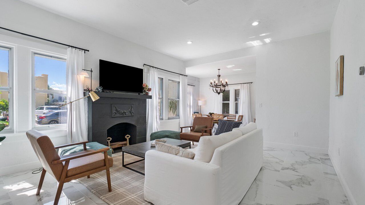 Photo of Livingroom in Southside