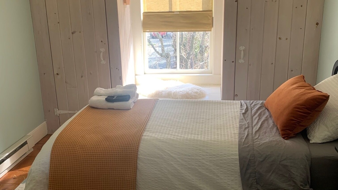 Photo of Bedroom in Frenchtown