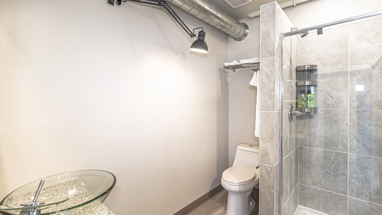 Photo of Bathroom in Central Oklahoma City