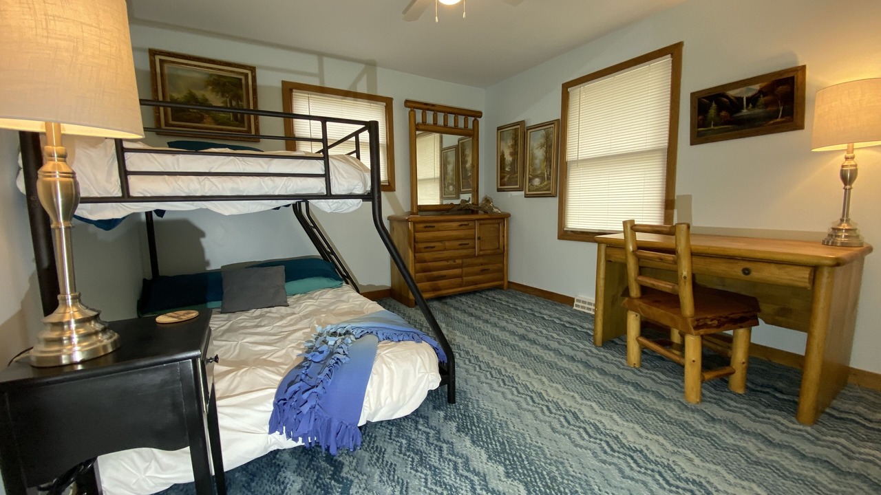 Photo of Bedroom in Hawks