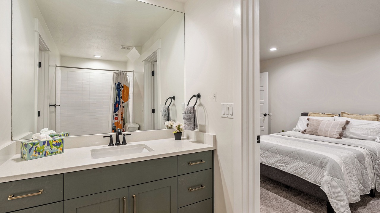 Photo of Bathroom in Eden