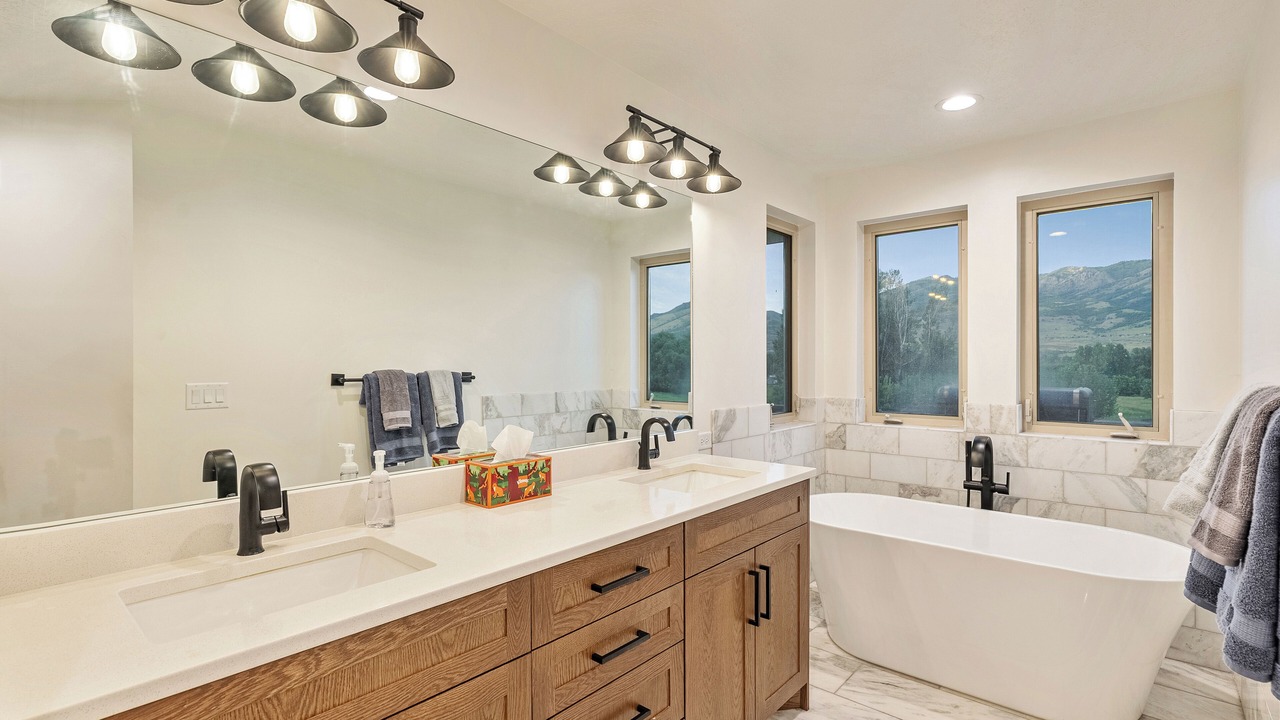 Photo of Bathroom in Eden