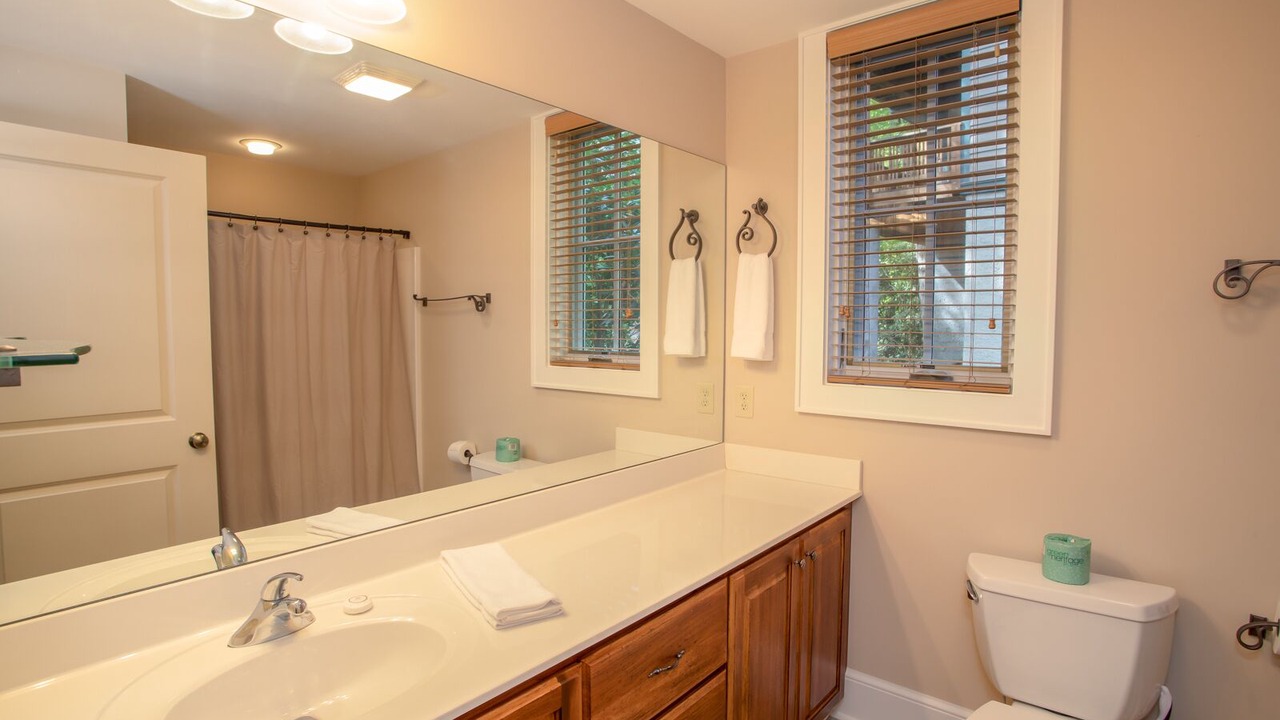 Photo of Bathroom in Foscoe