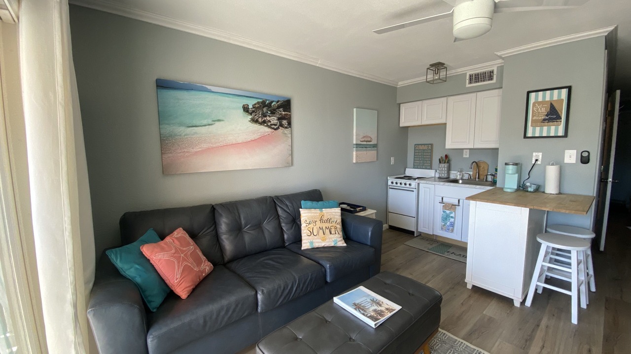 Photo of Livingroom in North Beach