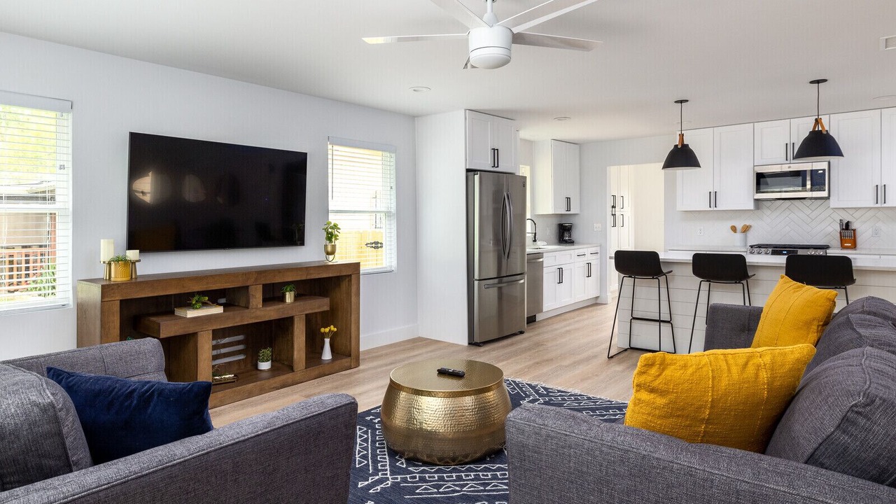 Photo of Livingroom in Sweetbriar