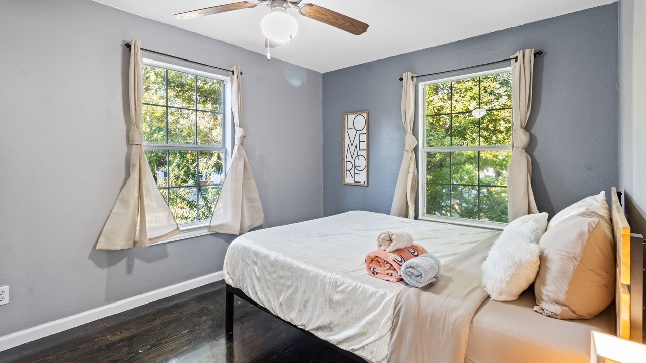 Photo of Bedroom in Franklin Park