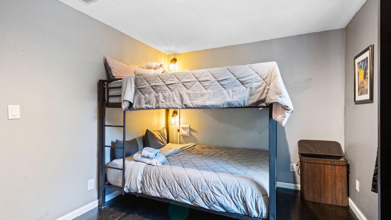 Photo of Bedroom in Franklin Park