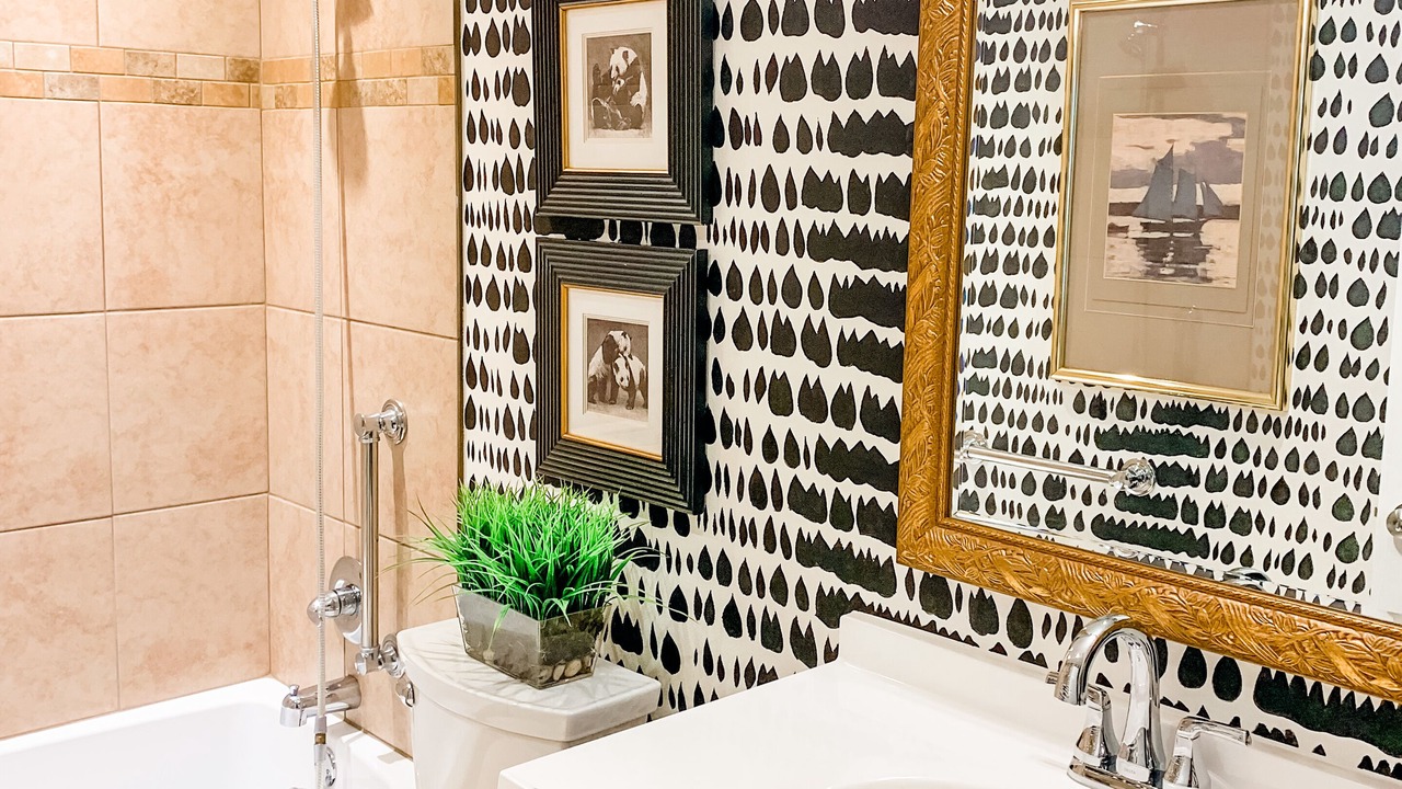 Photo of Bathroom in Benton