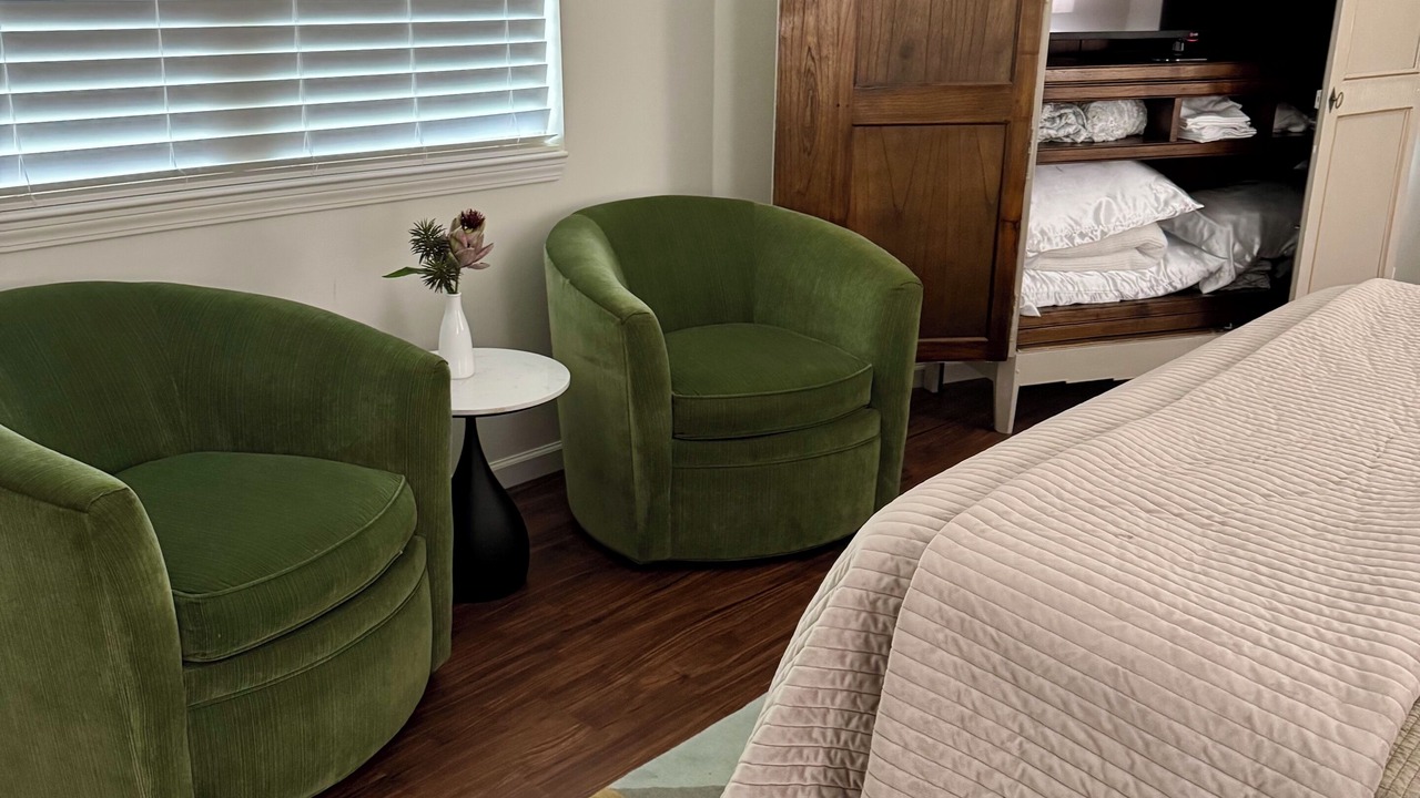 Photo of Bedroom in Benton