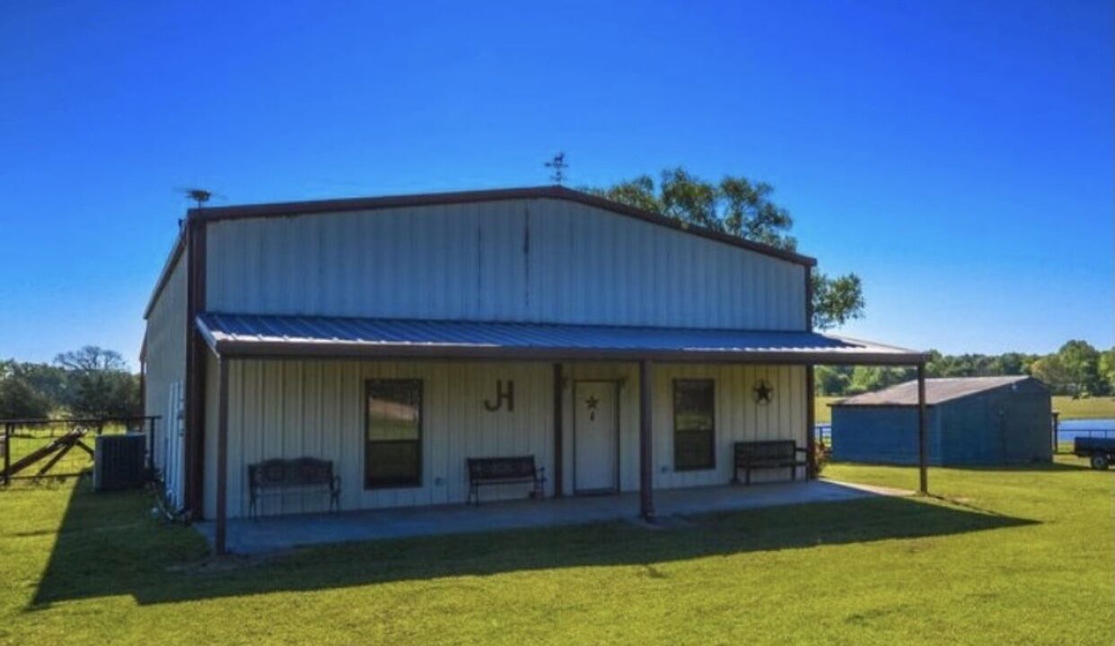 Photo of Outdoor in Larue