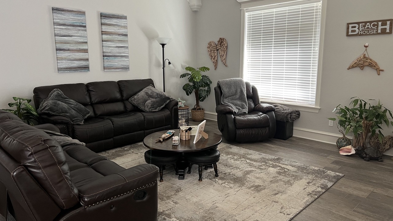 Photo of Livingroom in Longview