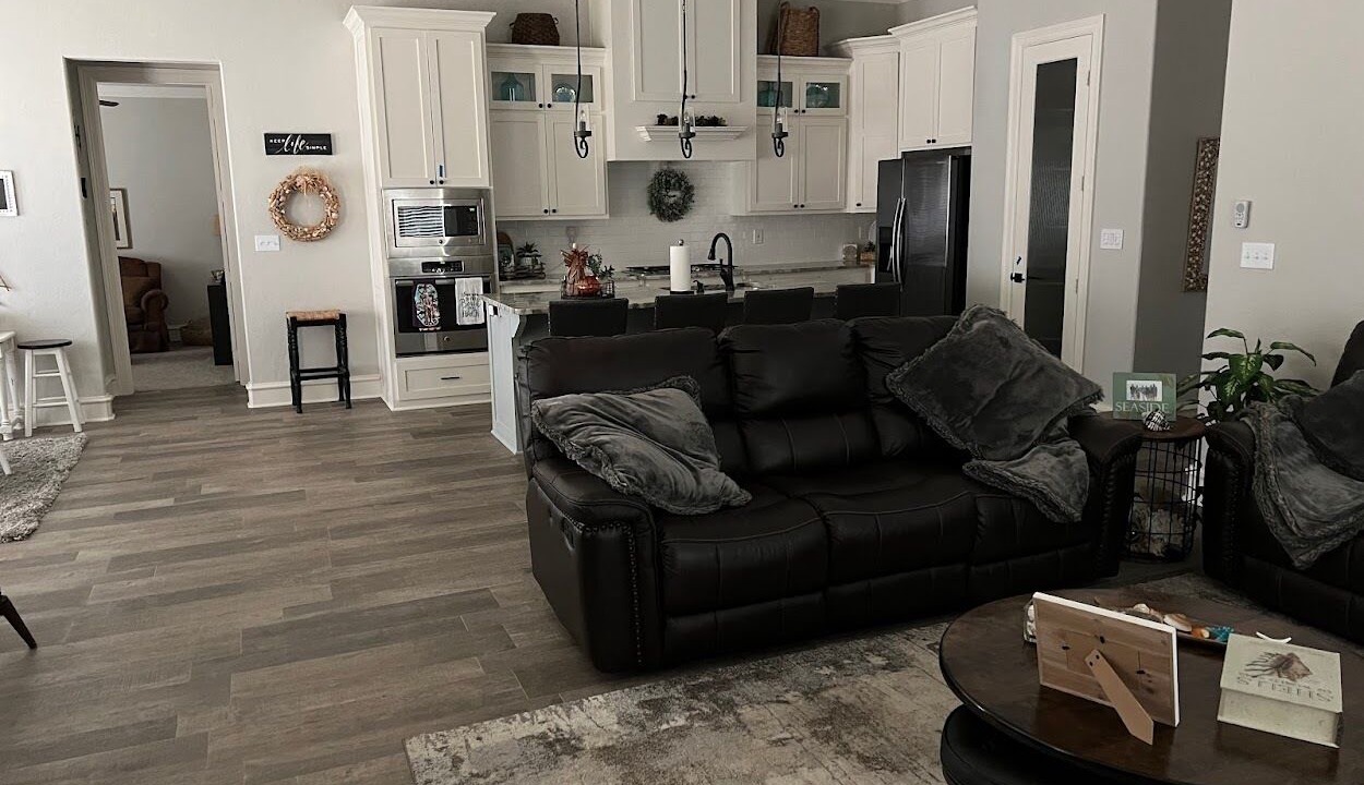 Photo of Livingroom in Longview