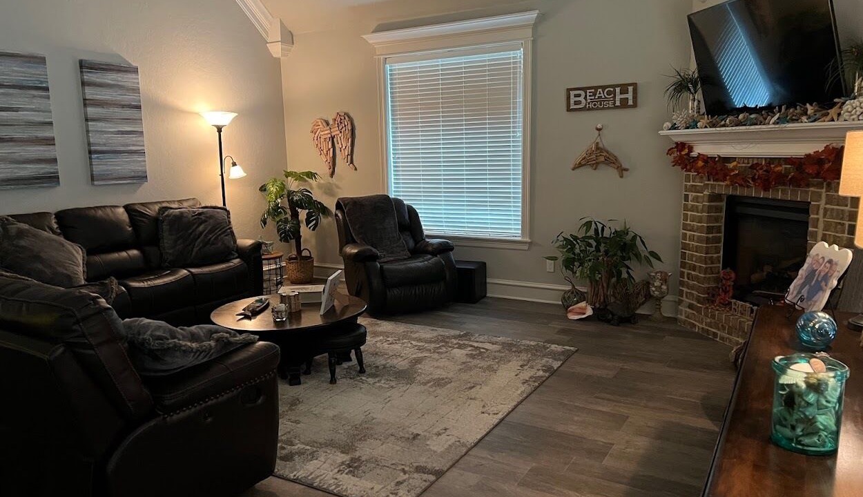 Photo of Livingroom in Longview