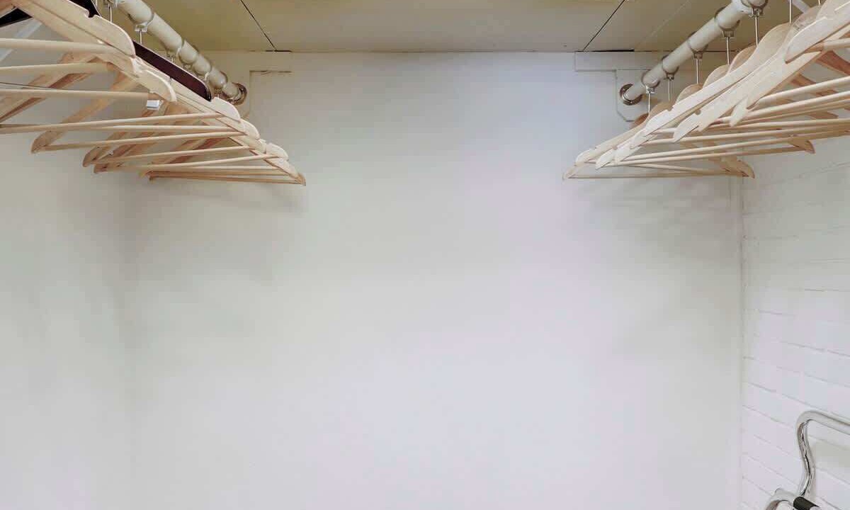 Photo of Others in Uptown