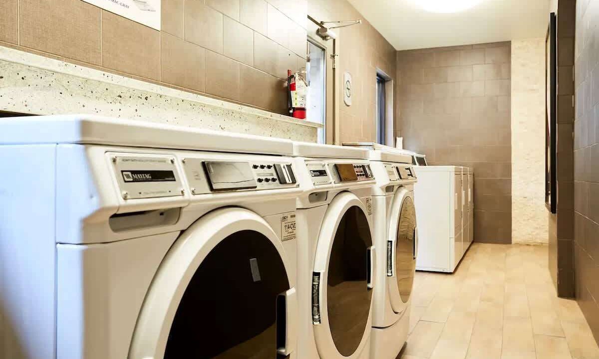 Photo of Others in Uptown