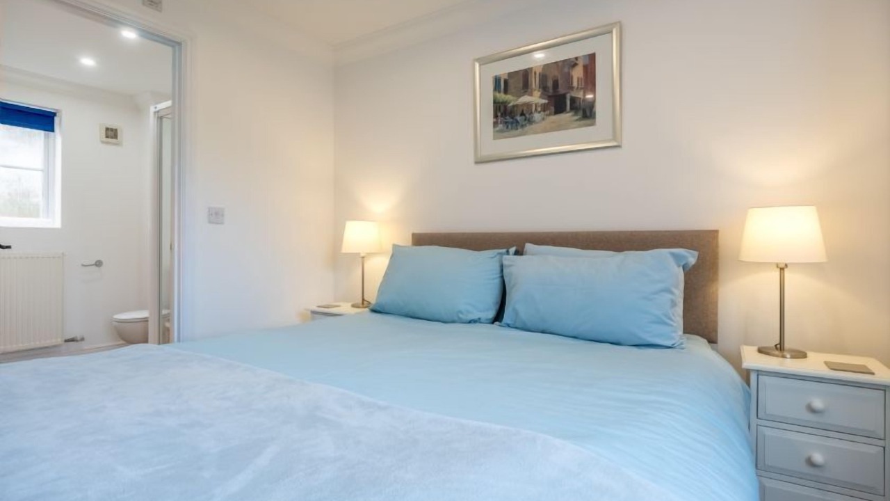 Photo of Others in Holt