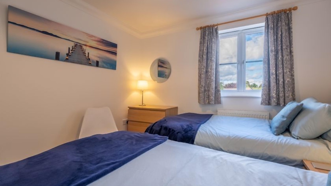 Photo of Others in Holt