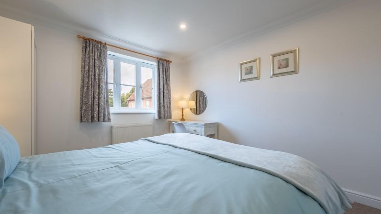 Photo of Others in Holt