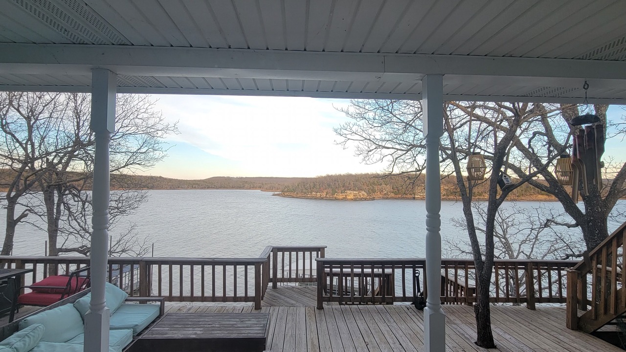 Photo of Patio Balcony in Canadian