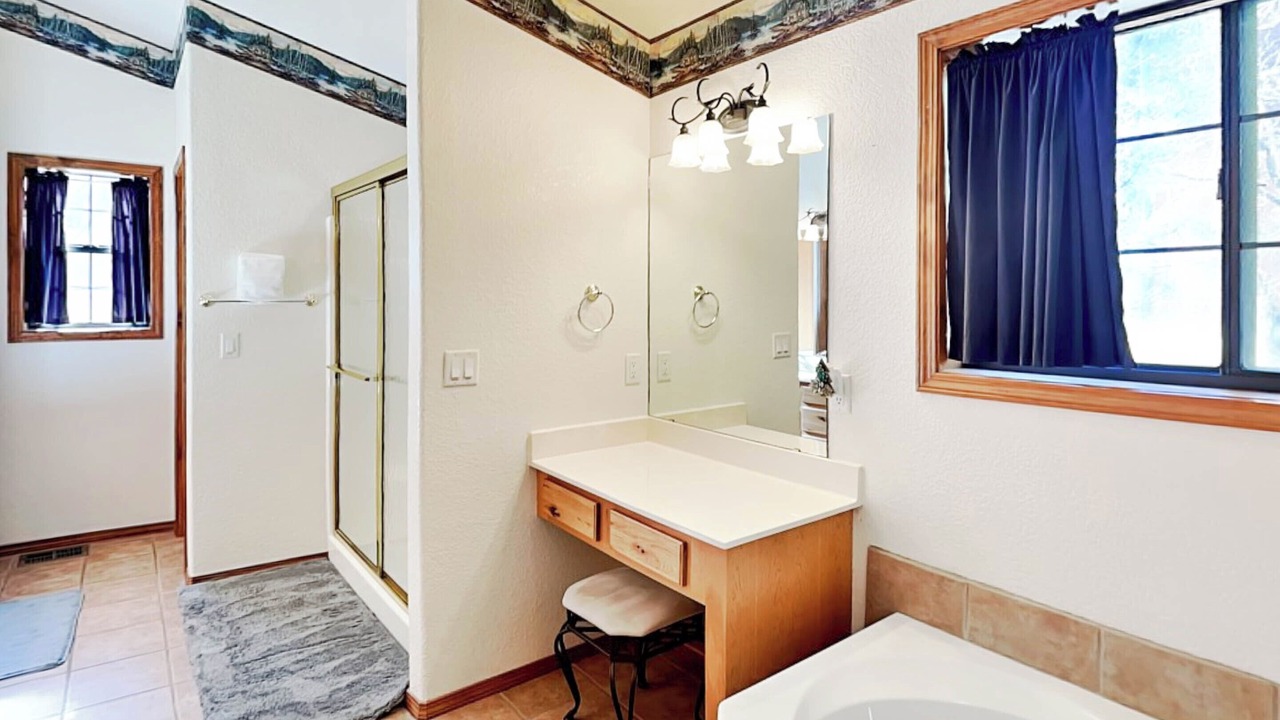 Photo of Bathroom in Alto