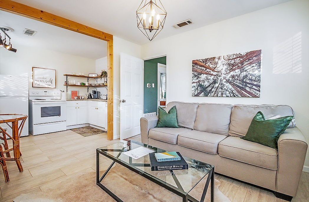 Photo of Livingroom in Nacogdoches
