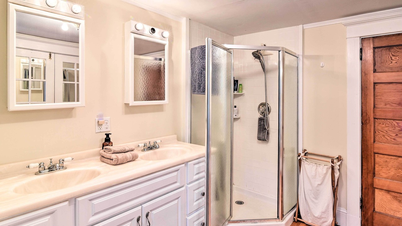 Photo of Bathroom in Milbridge