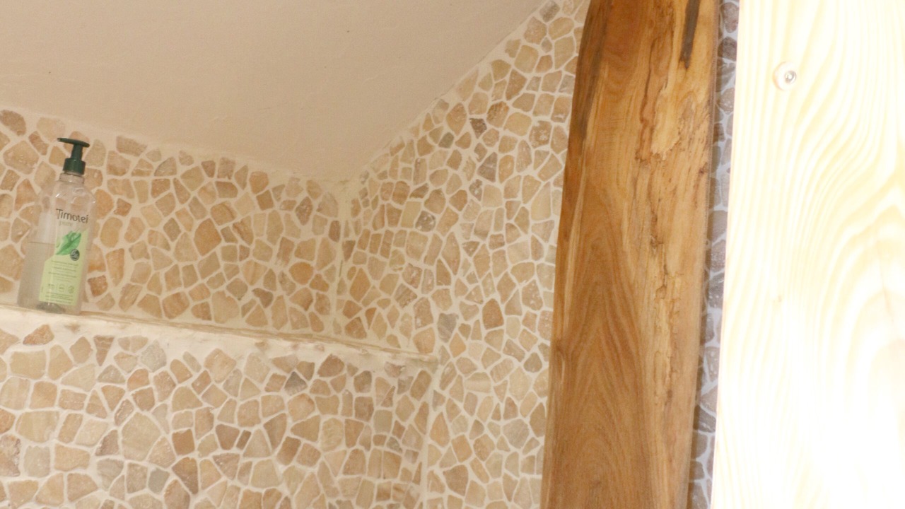 Photo of Bathroom in Eteaux