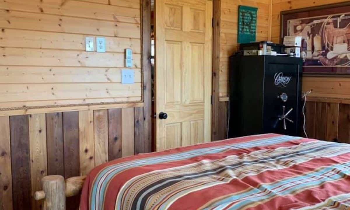 Photo of Bedroom in Midlothian