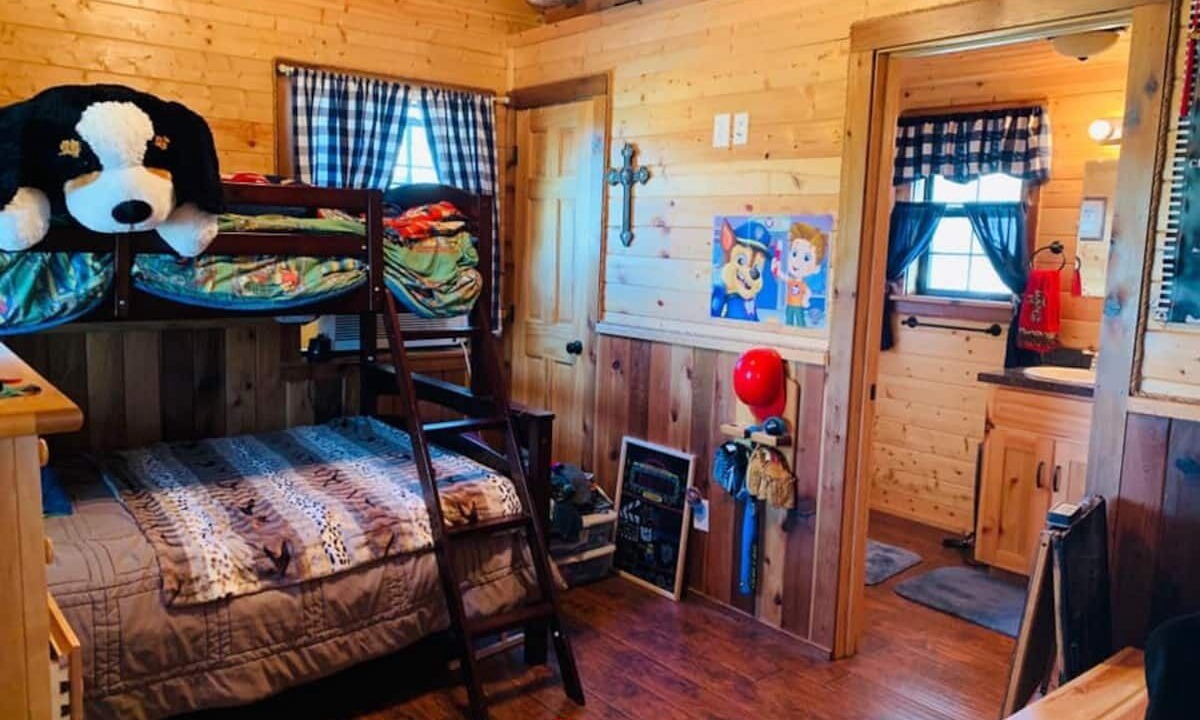 Photo of Bedroom in Midlothian