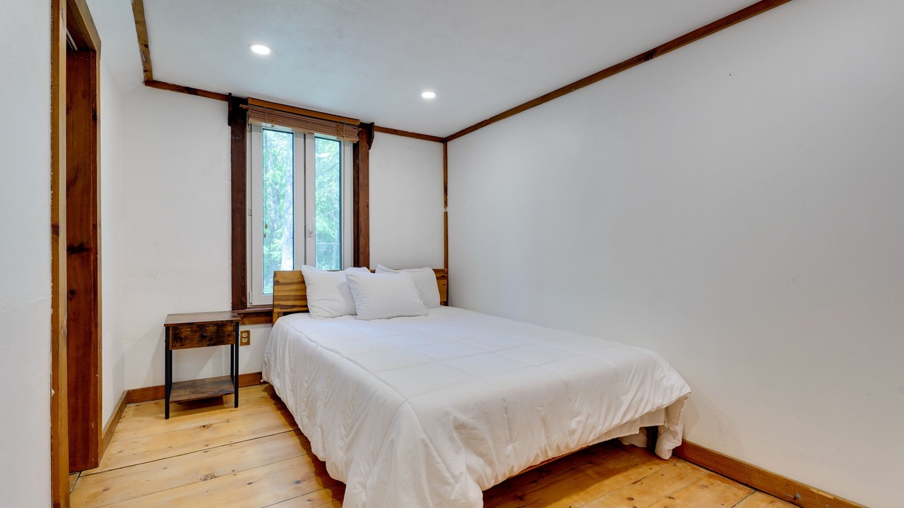 Photo of Others in Stockbridge