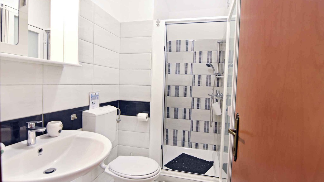 Photo of Bathroom in Murine