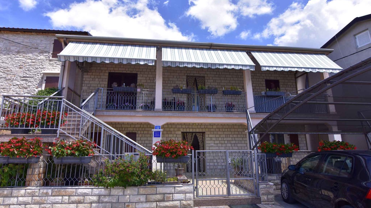 Photo of Outdoor in Murine