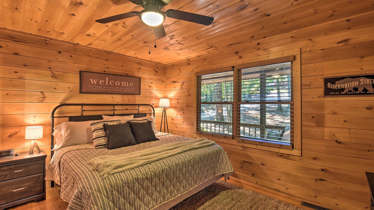 Photo of Bedroom in McCaysville