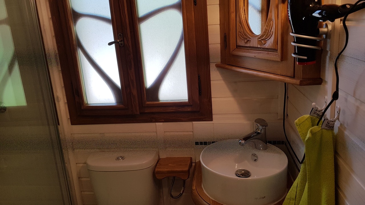 Photo of Bathroom in Pezens