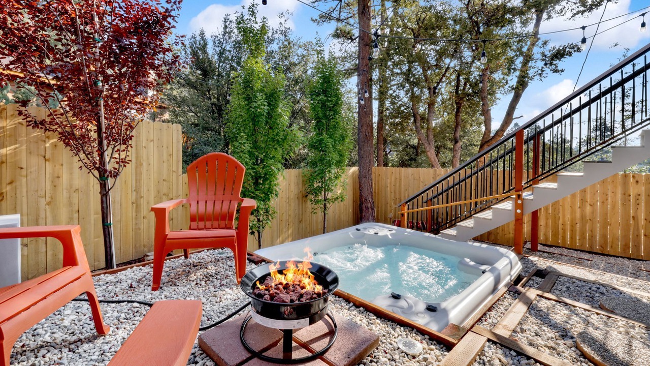 Photo of Patio Balcony in Whispering Forest