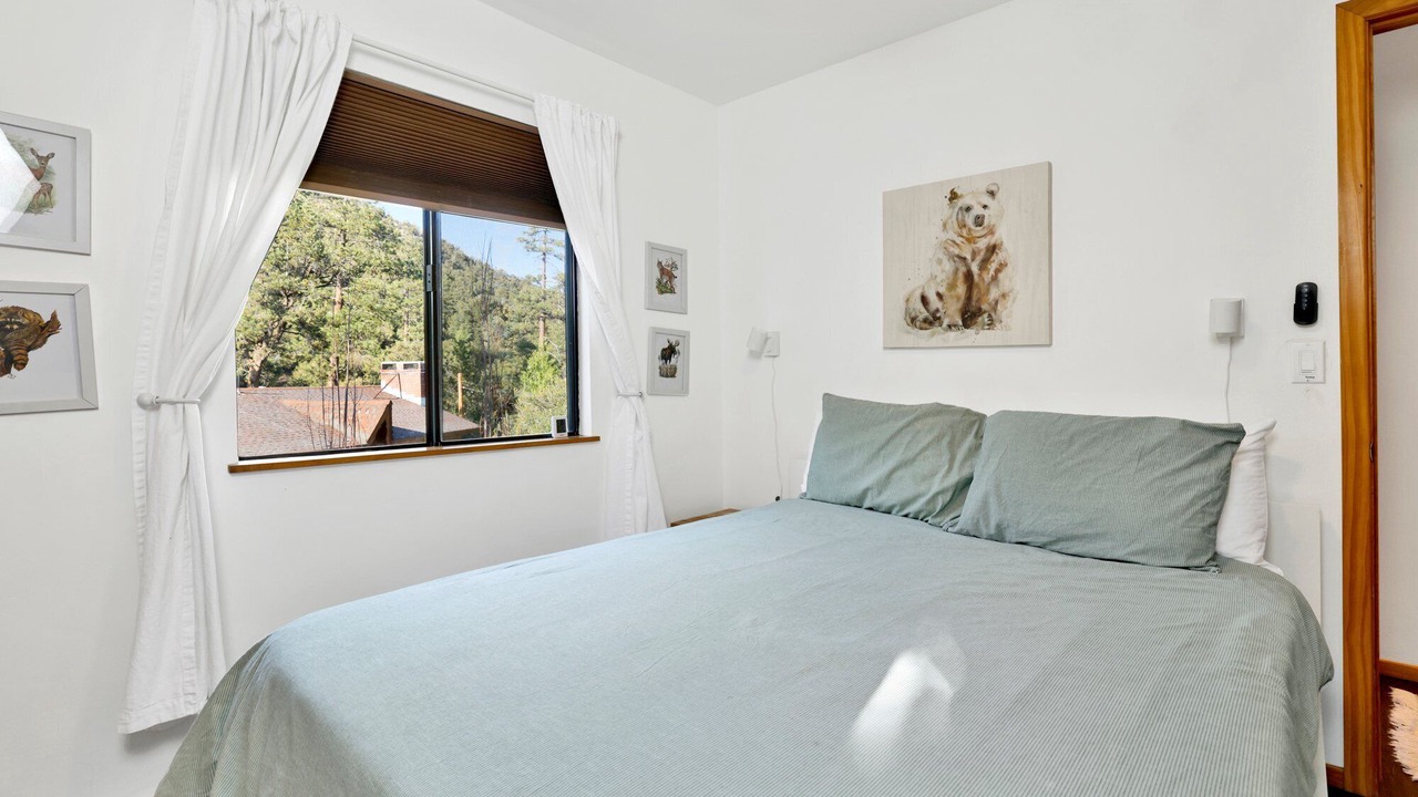 Photo of Bedroom in Whispering Forest