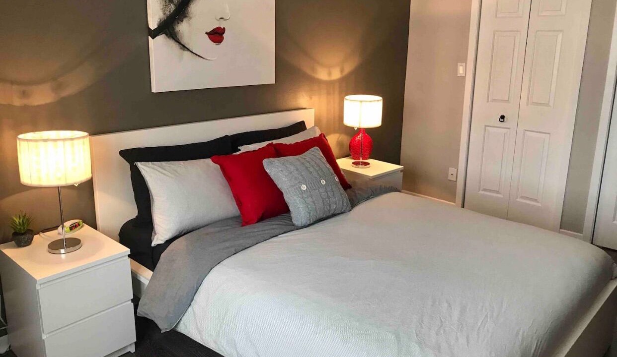 Photo of Bedroom in Longueuil