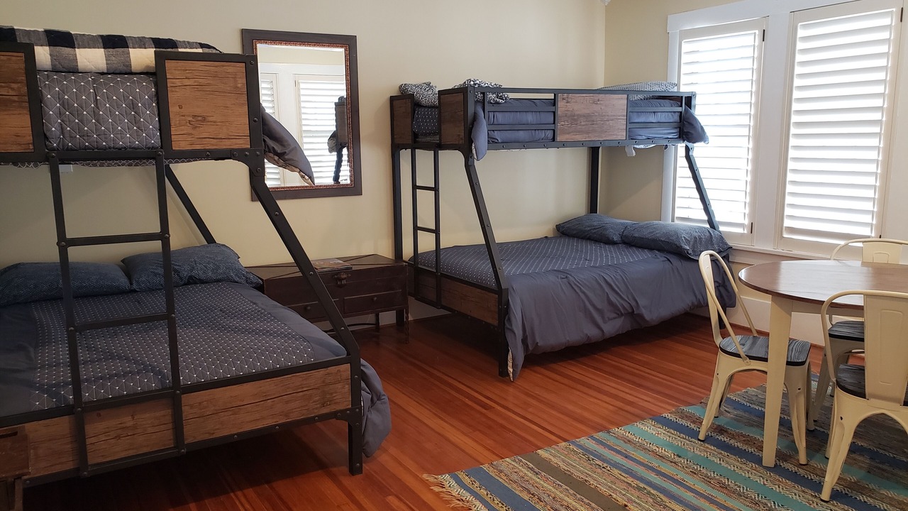 Photo of Bedroom in Flomot
