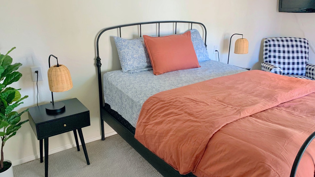 Photo of Bedroom in North Long Beach