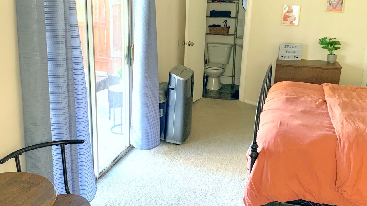 Photo of Bedroom in North Long Beach