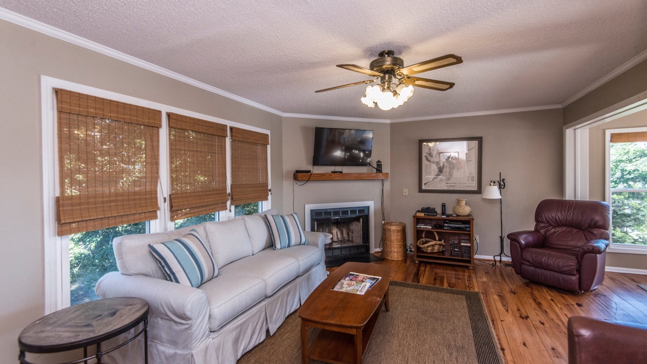 Photo of Livingroom in Edisto Island