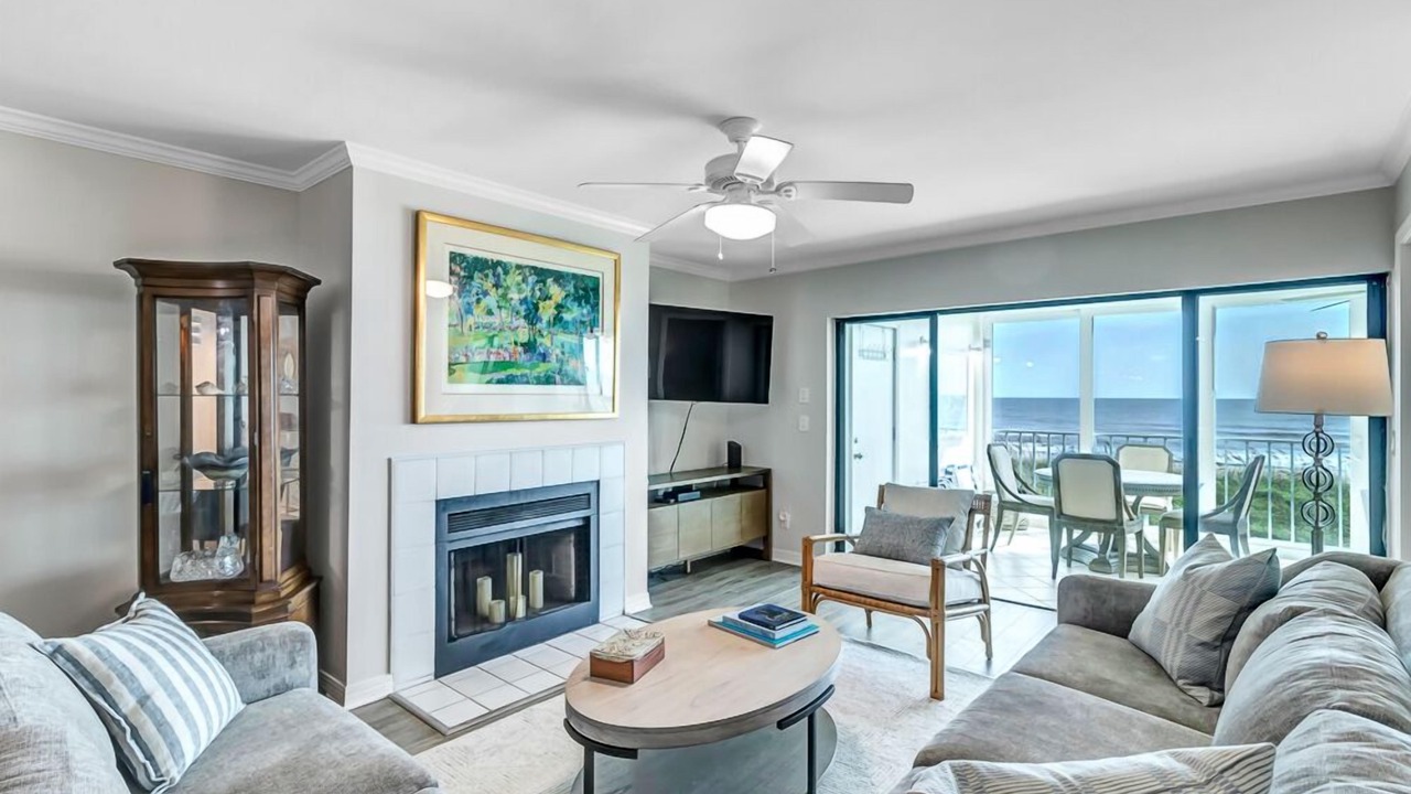 Photo of Livingroom in Sawgrass