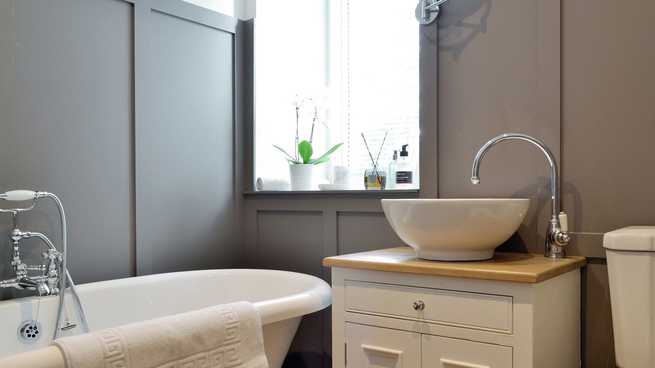 Photo of Bathroom in Ballater